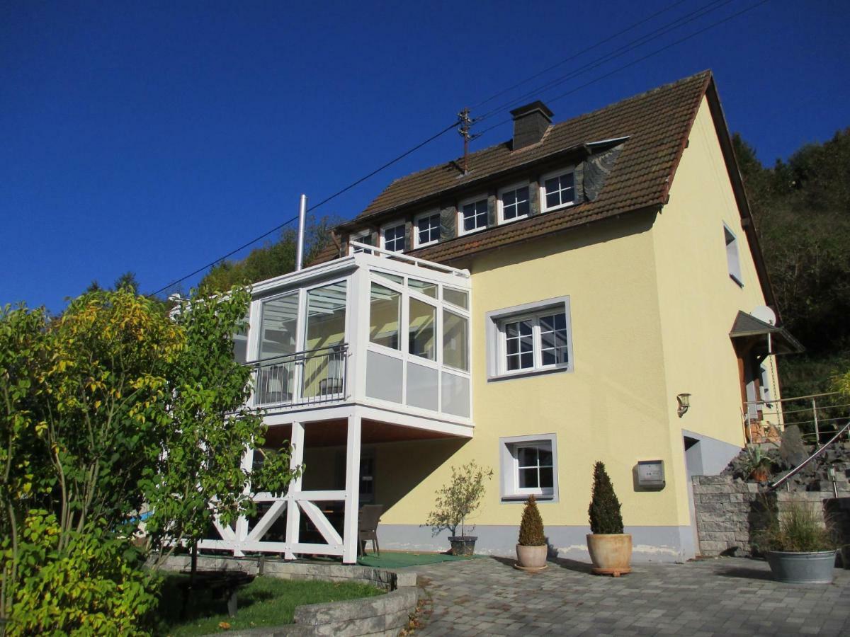 Ferienhaus Hilberath Villa Аденау Екстериор снимка